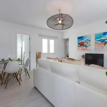 And Mountain Apartment