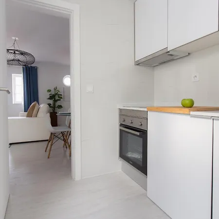 And Mountain Apartment