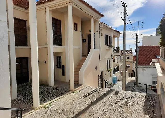 And Mountain Sesimbra