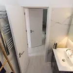 Lägenhet And Mountain