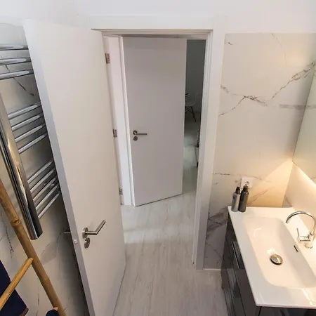 And Mountain Sesimbra